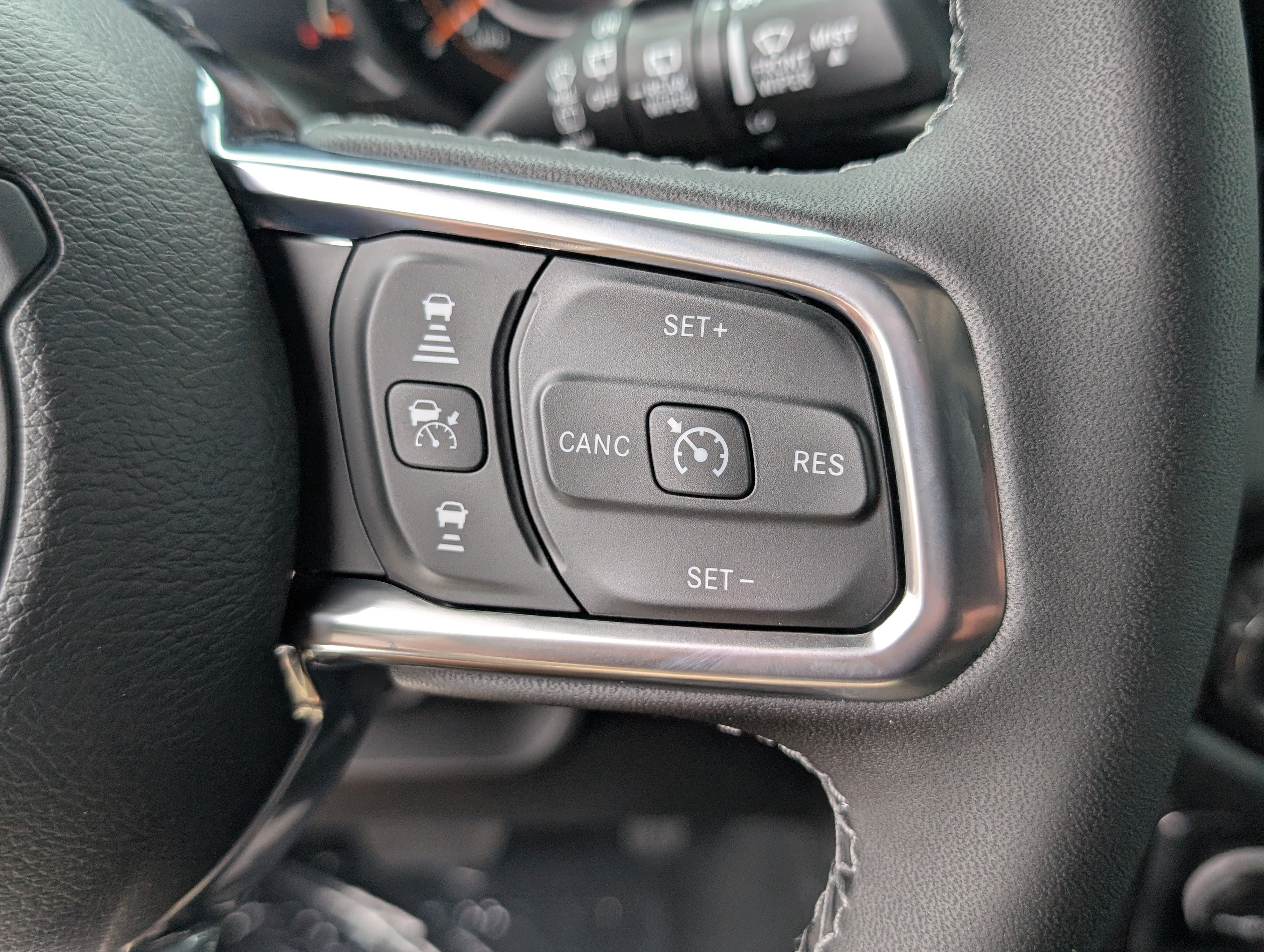 New 2026 Jeep Wrangler Unlimited Sahara w/ Technology Group AWD/4WD image 20