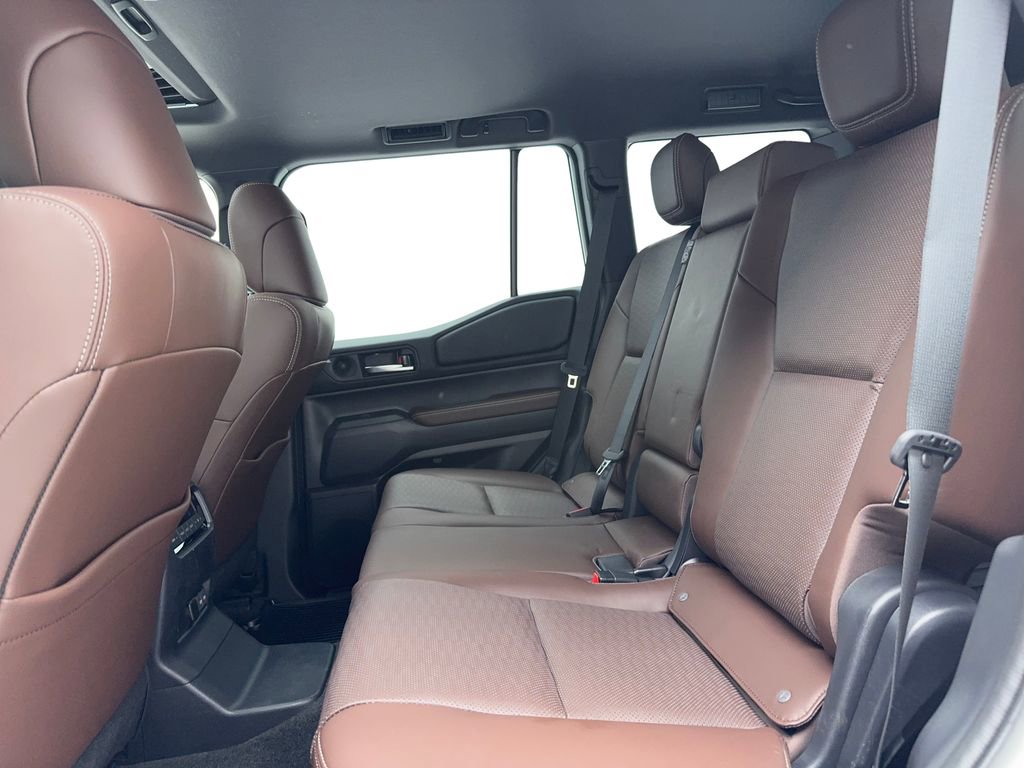 Used 2025 Toyota Land Cruiser w/ Premium Package image 38