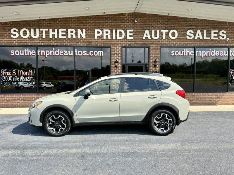 Used 2017 Subaru Crosstrek 2.0i Limited AWD/4WD image 2