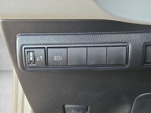 Certified 2026 Toyota Corolla SE w/ SE Package FWD image 15