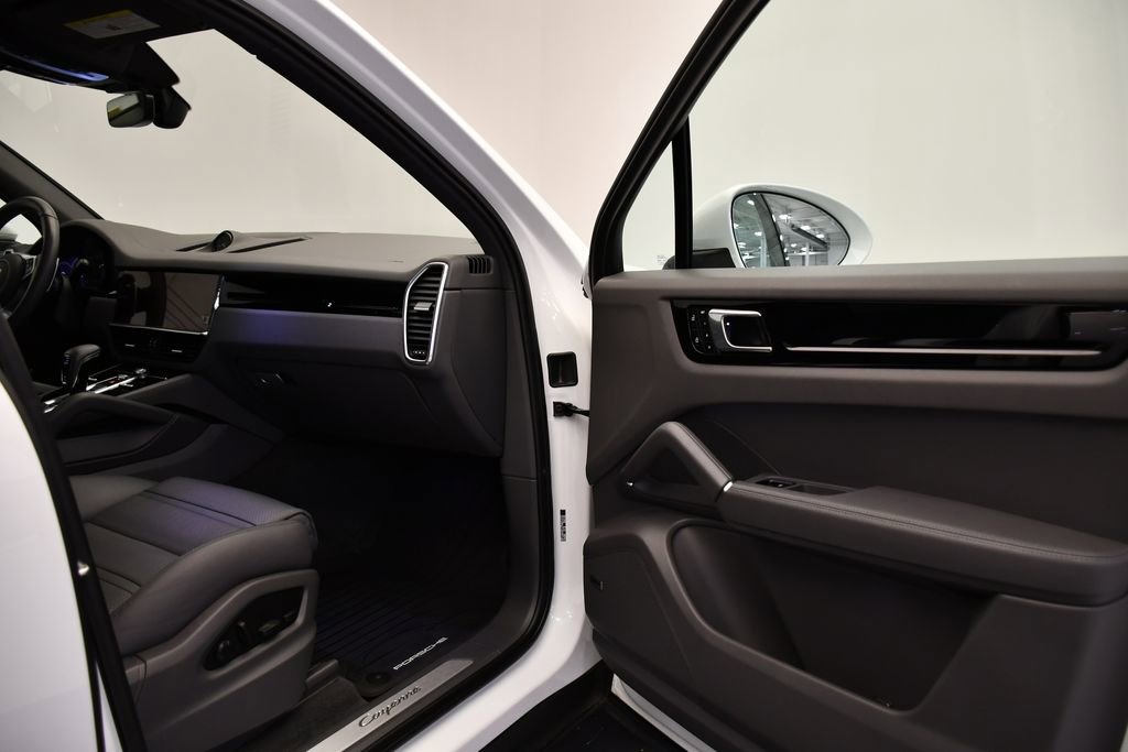 Used 2023 Porsche Cayenne image 49