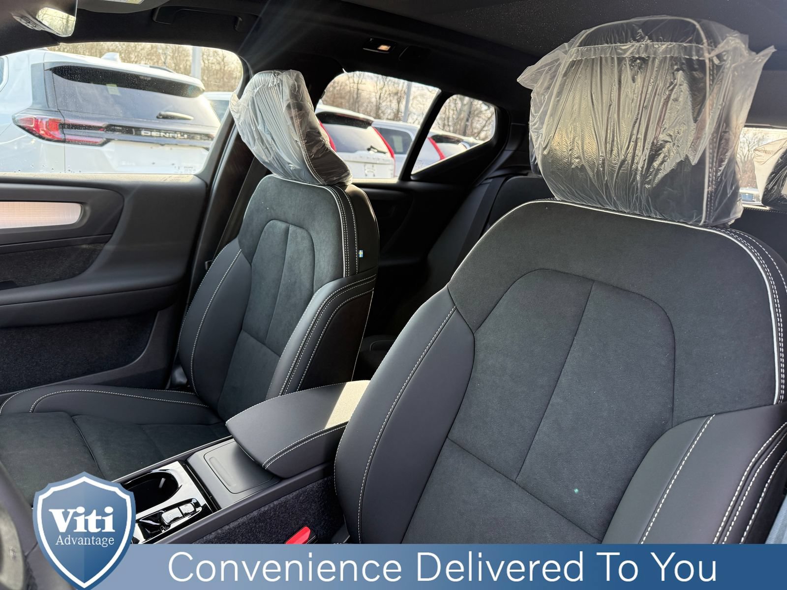 New 2026 Volvo XC40 B5 Ultra w/ Protection Package Premier AWD/4WD image 13