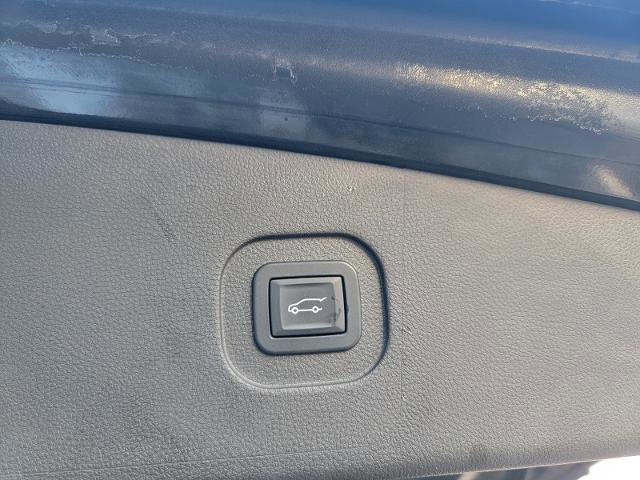 Used 2010 GMC Terrain SLT image 16