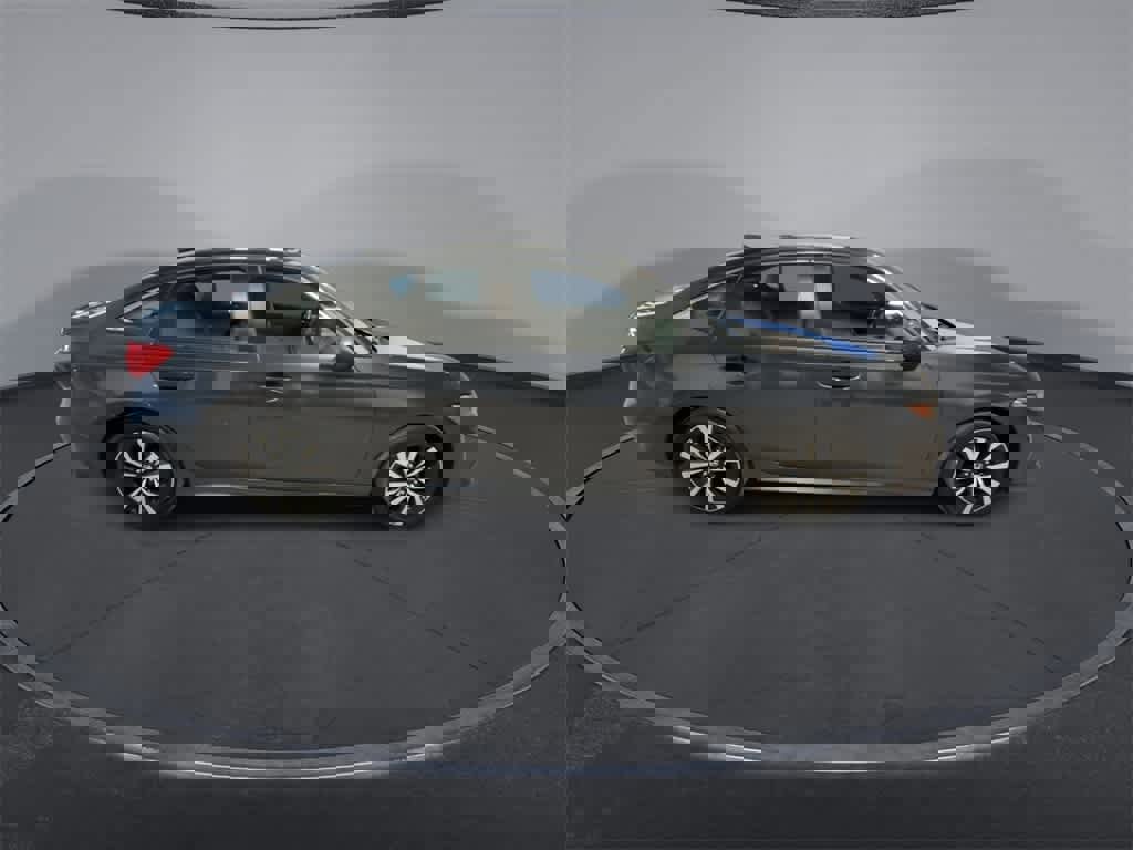 Used 2022 Honda Civic EX image 9