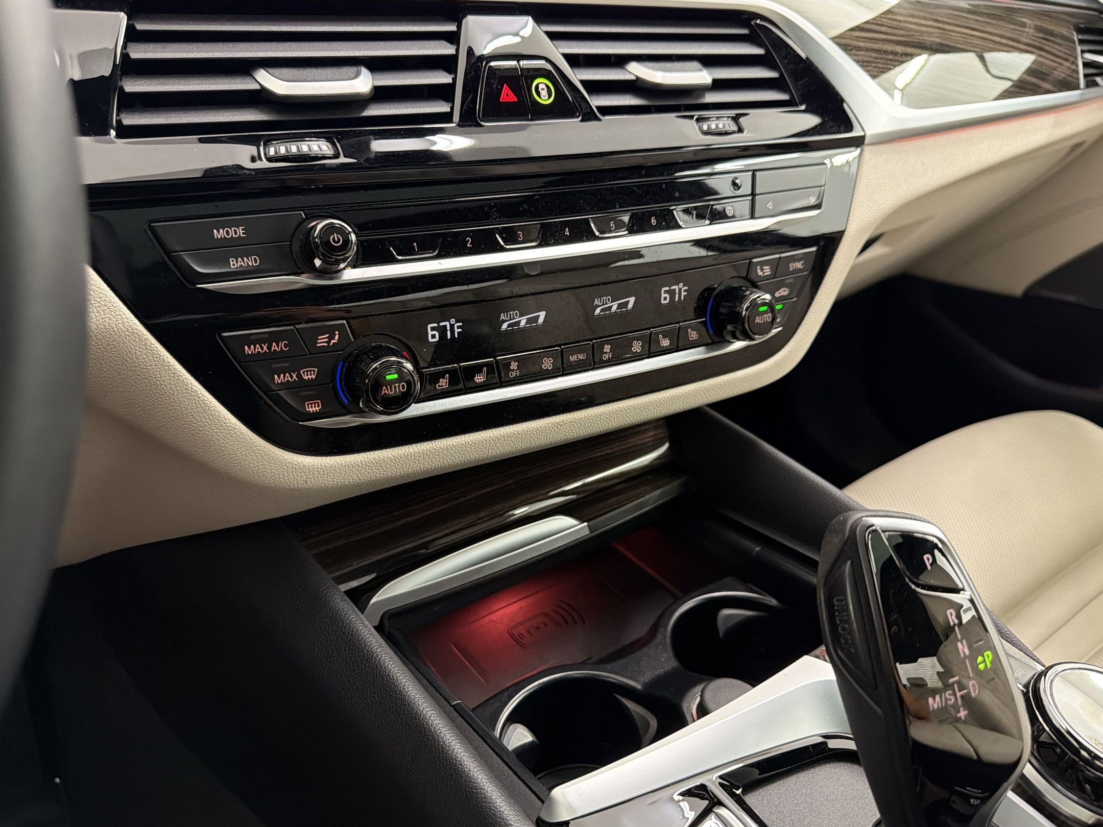 Used 2023 BMW 540i w/ Executive Package RWD image 19