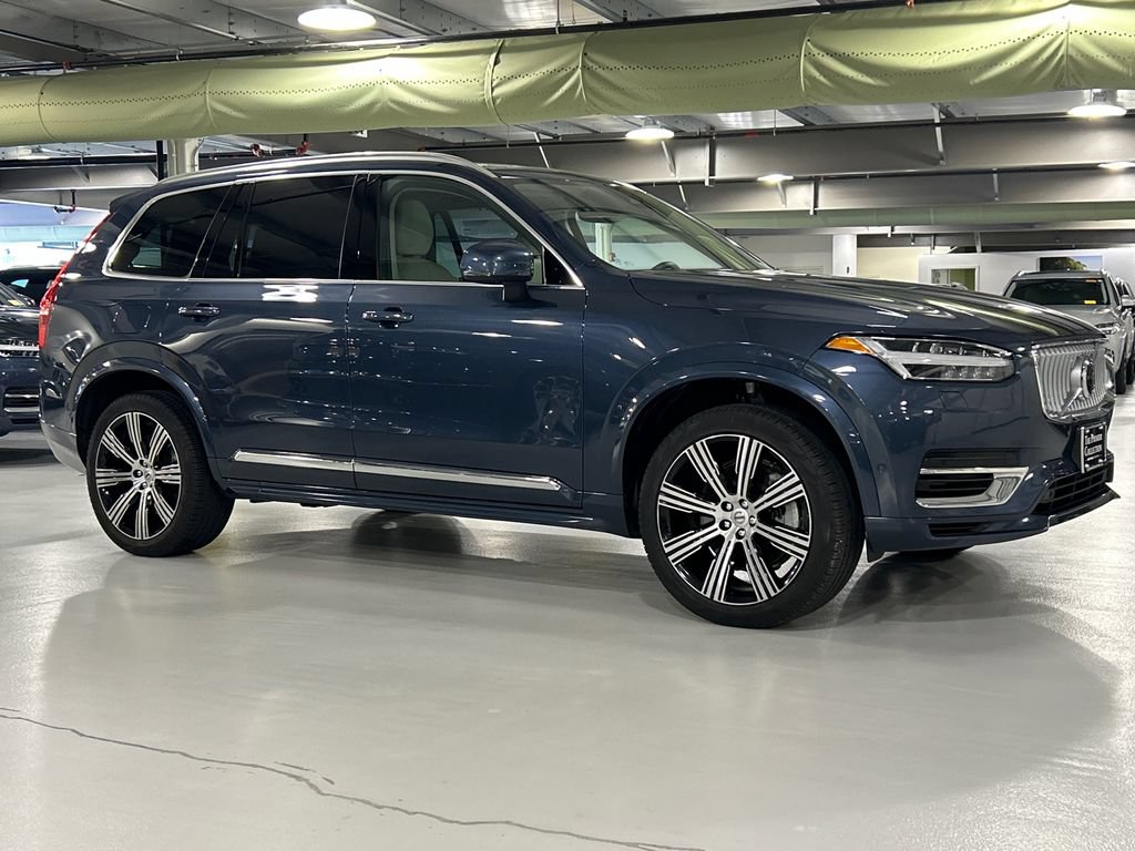 Certified 2025 Volvo XC90 T8 Ultra w/ Protection Package Premier AWD/4WD image 1
