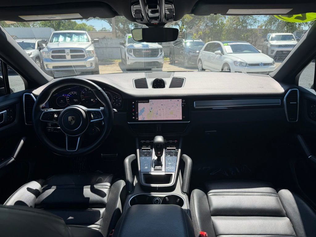 Used 2022 Porsche Cayenne S Platinum image 35