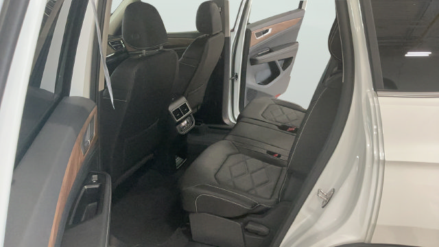 Certified 2026 Volkswagen Atlas SE AWD/4WD image 14