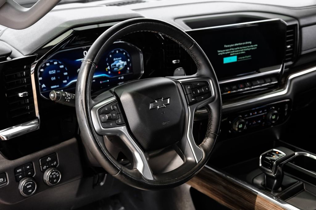 Used 2023 Chevrolet Silverado 1500 LT Trail Boss image 12