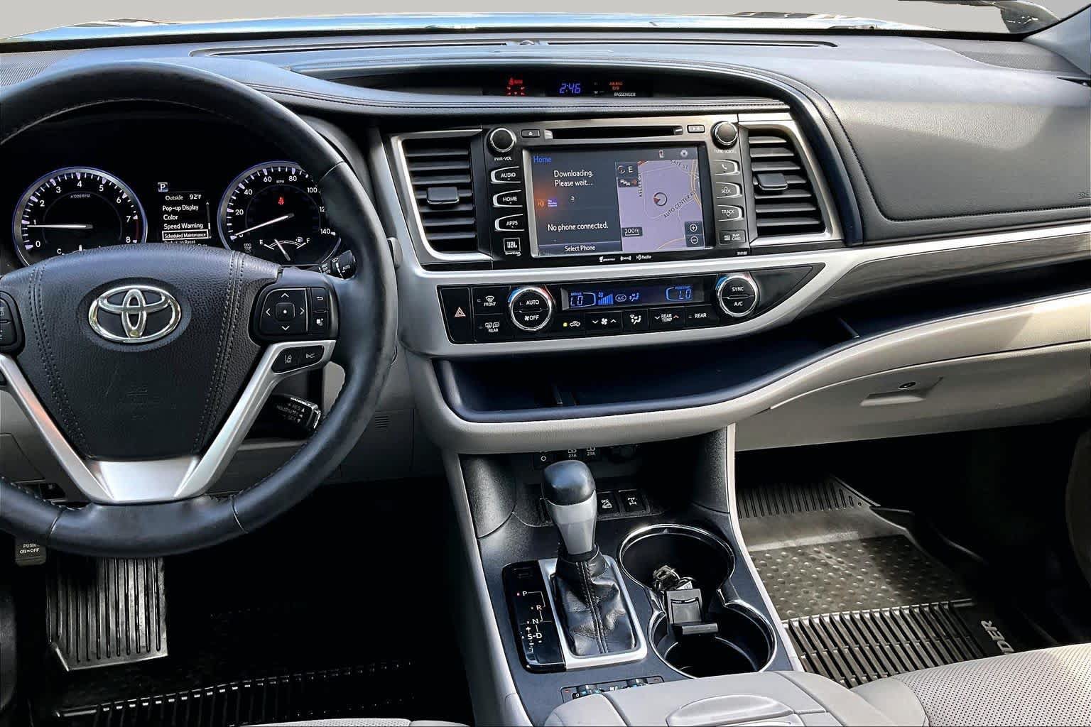 Used 2017 Toyota Highlander Limited Platinum w/ Carpet Mat Package AWD/4WD image 7