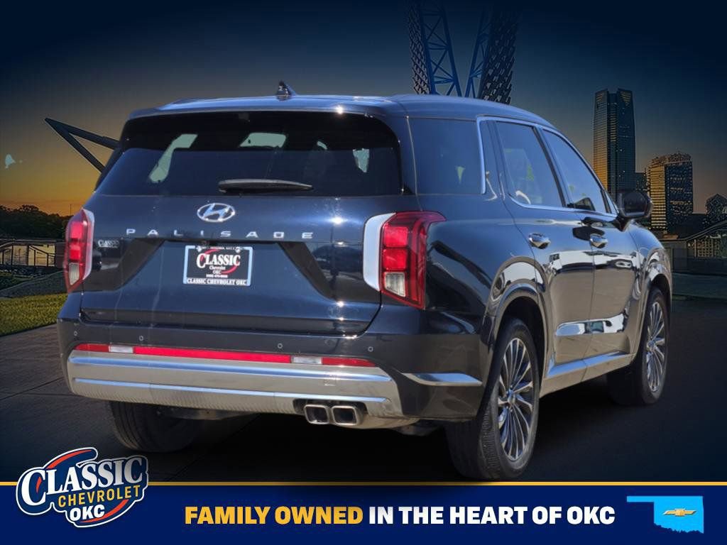 Used 2024 Hyundai Palisade Calligraphy image 7