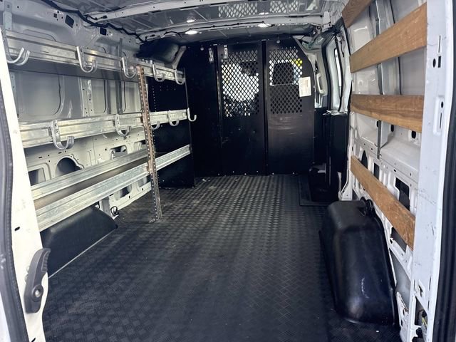 Used 2019 Ford Transit 250 130 Low Roof w/ Exterior Upgrade Package image 8