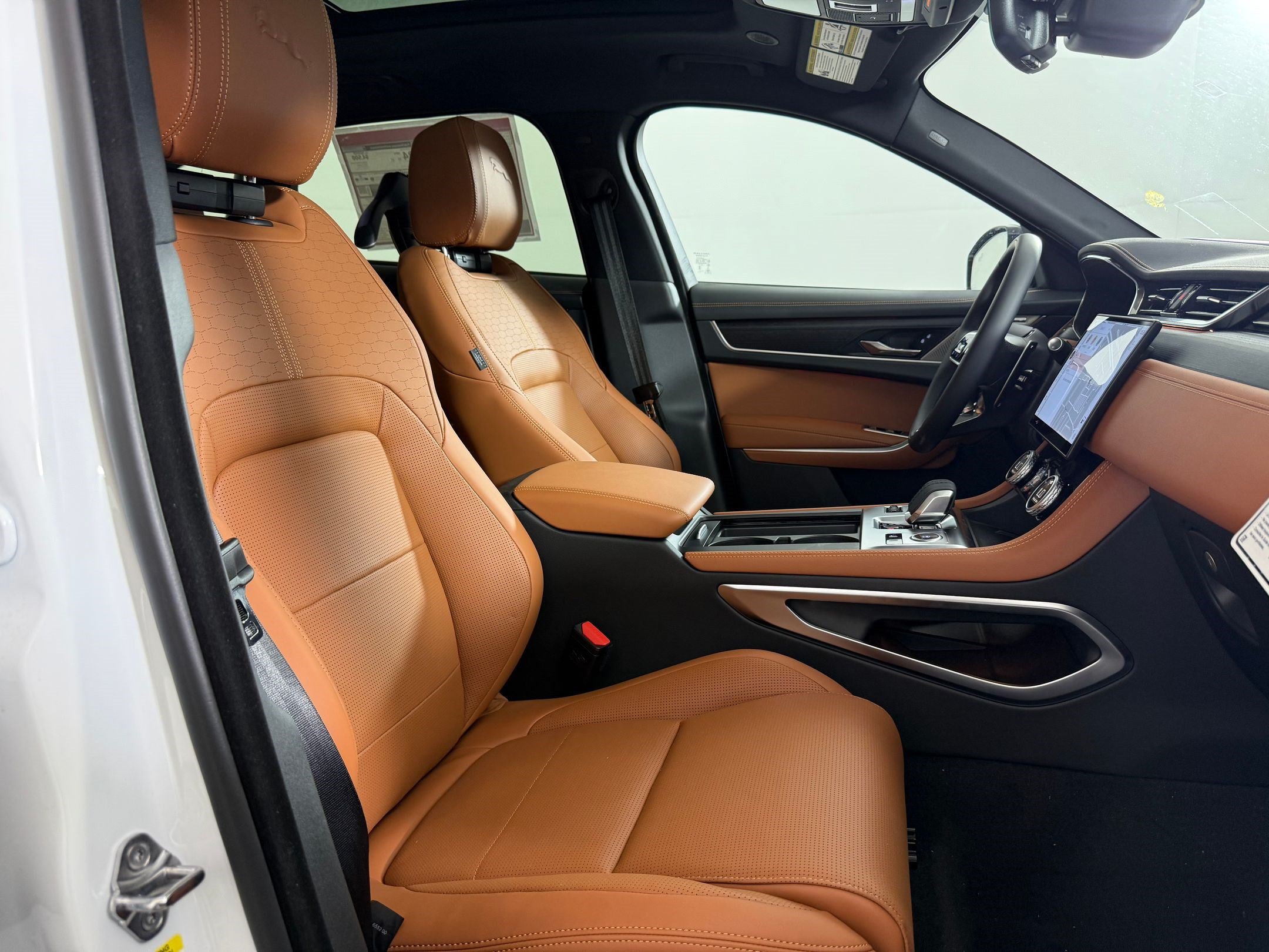 New 2026 Jaguar F-PACE R-Dynamic S AWD/4WD image 24