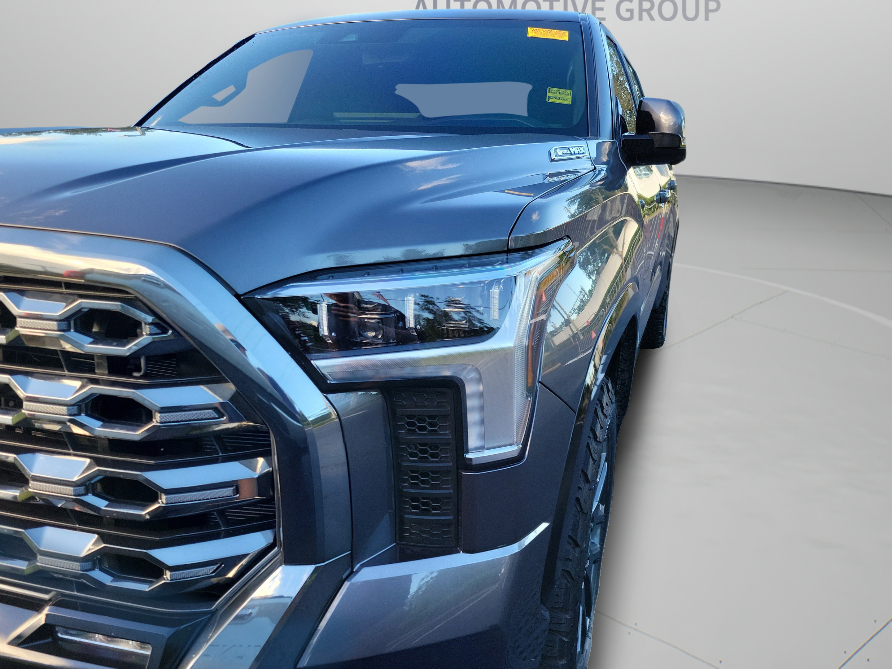 Used 2025 Toyota Tundra Platinum AWD/4WD image 9