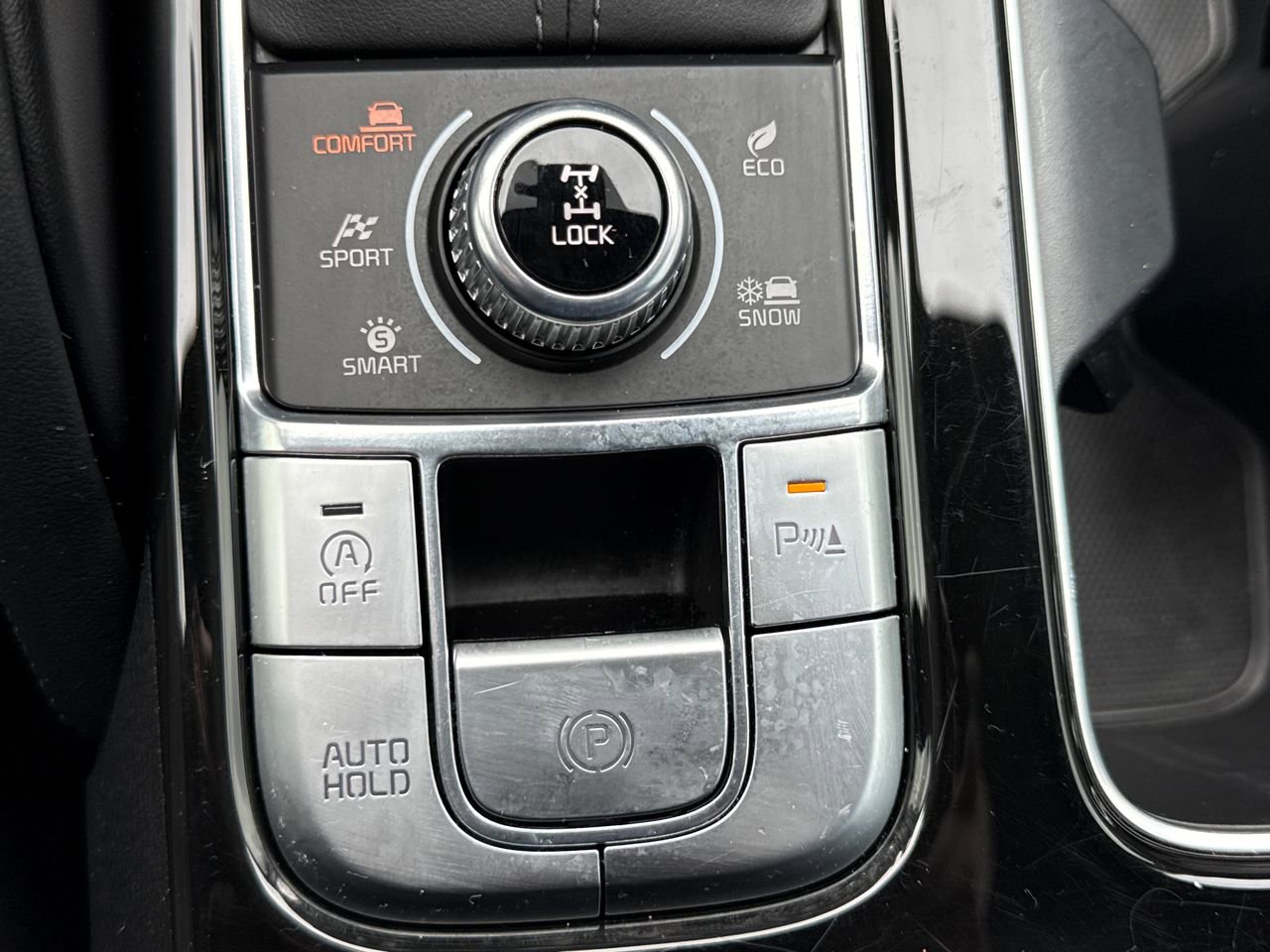 Used 2025 Kia Telluride EX X-Line AWD/4WD image 24