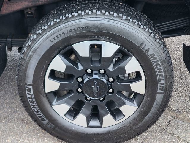 Used 2020 Chevrolet Silverado 2500 Custom w/ Custom Value Package image 15