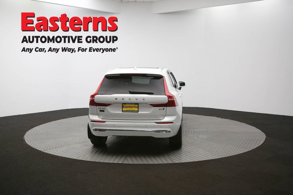 Used 2023 Volvo XC60 B5 Plus image 35