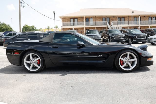 Used 2001 Chevrolet Corvette Convertible w/ Preferred Equipment Group2 RWD image 16
