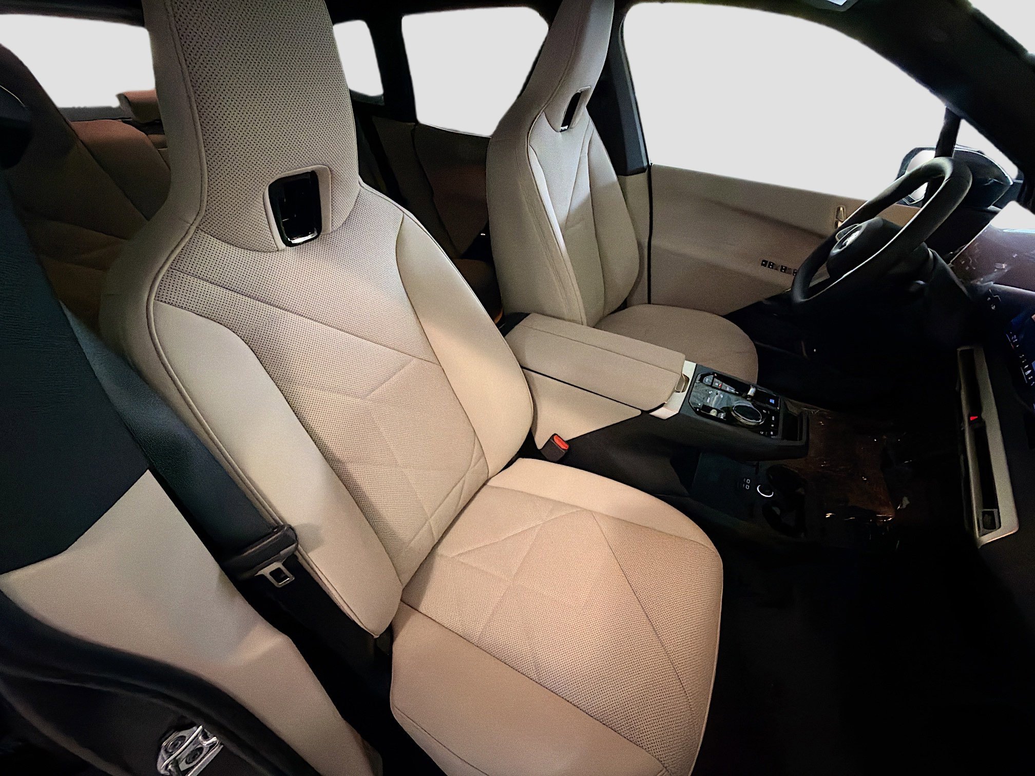 New 2026 BMW iX xDrive45 w/ Premium Package image 14