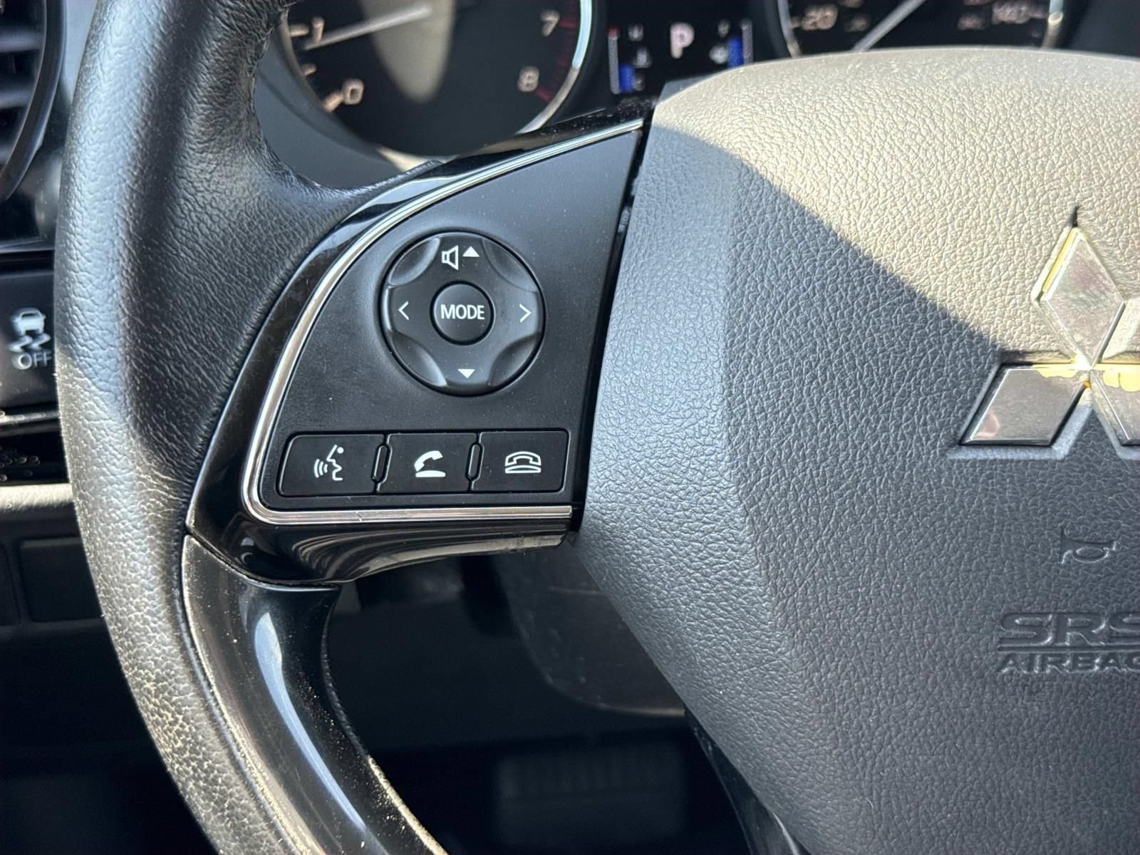 Used 2016 Mitsubishi Outlander ES AWD/4WD image 14