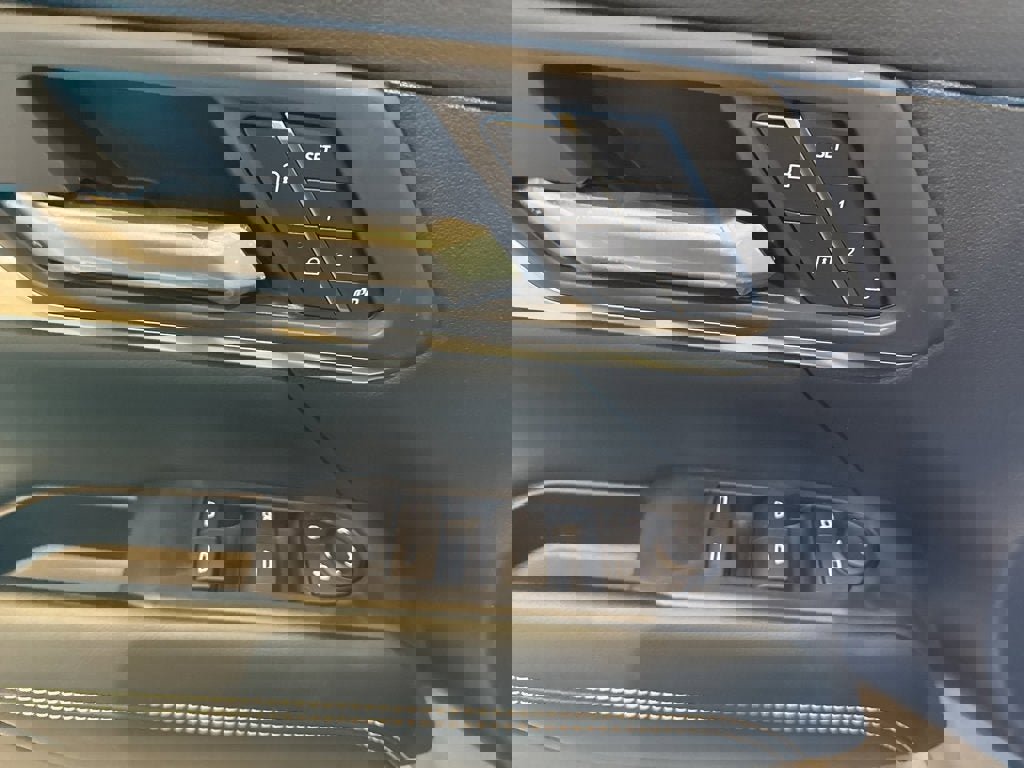 New 2026 GMC Terrain Elevation w/ Elevation Premium Package image 23