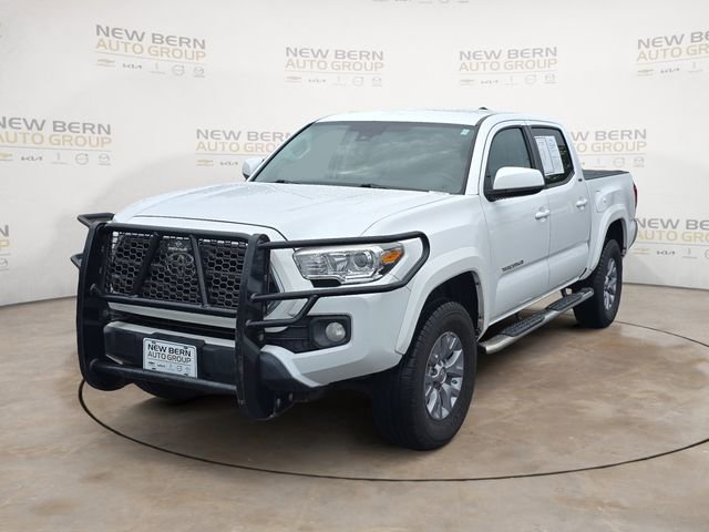 Used 2019 Toyota Tacoma SR5 RWD image 1
