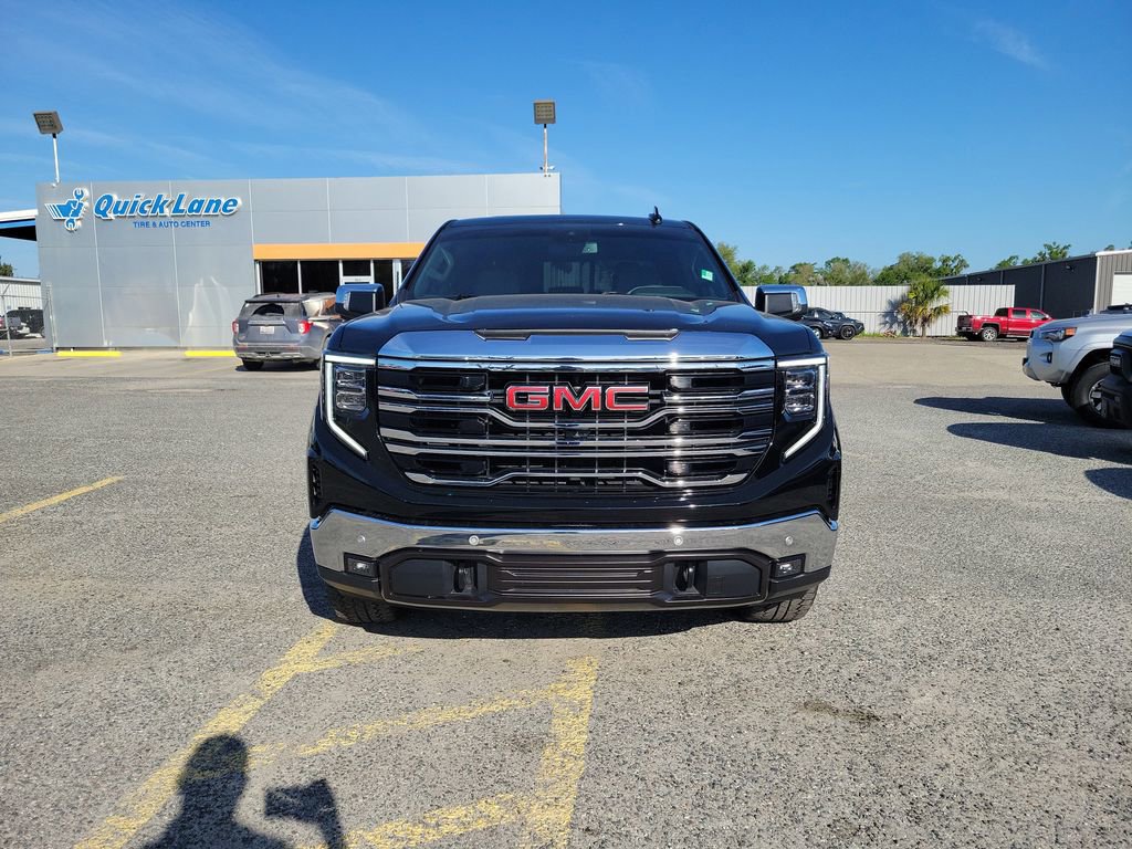 Used 2024 GMC Sierra 1500 SLT w/ SLT Premium Plus Package AWD/4WD image 6