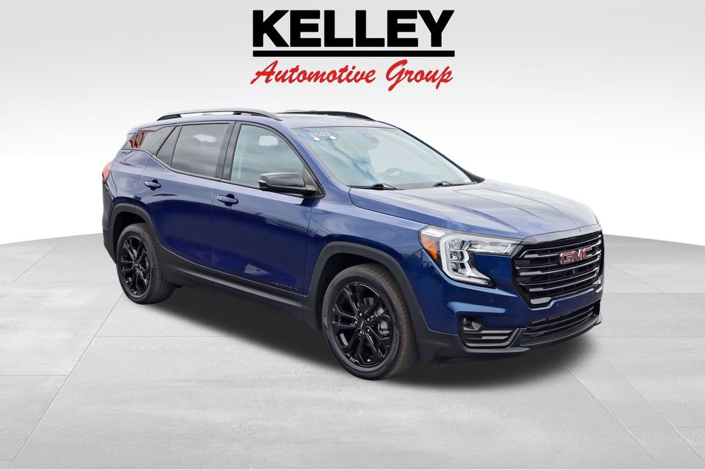 Used 2022 GMC Terrain SLT w/ Infotainment Package II FWD image 1