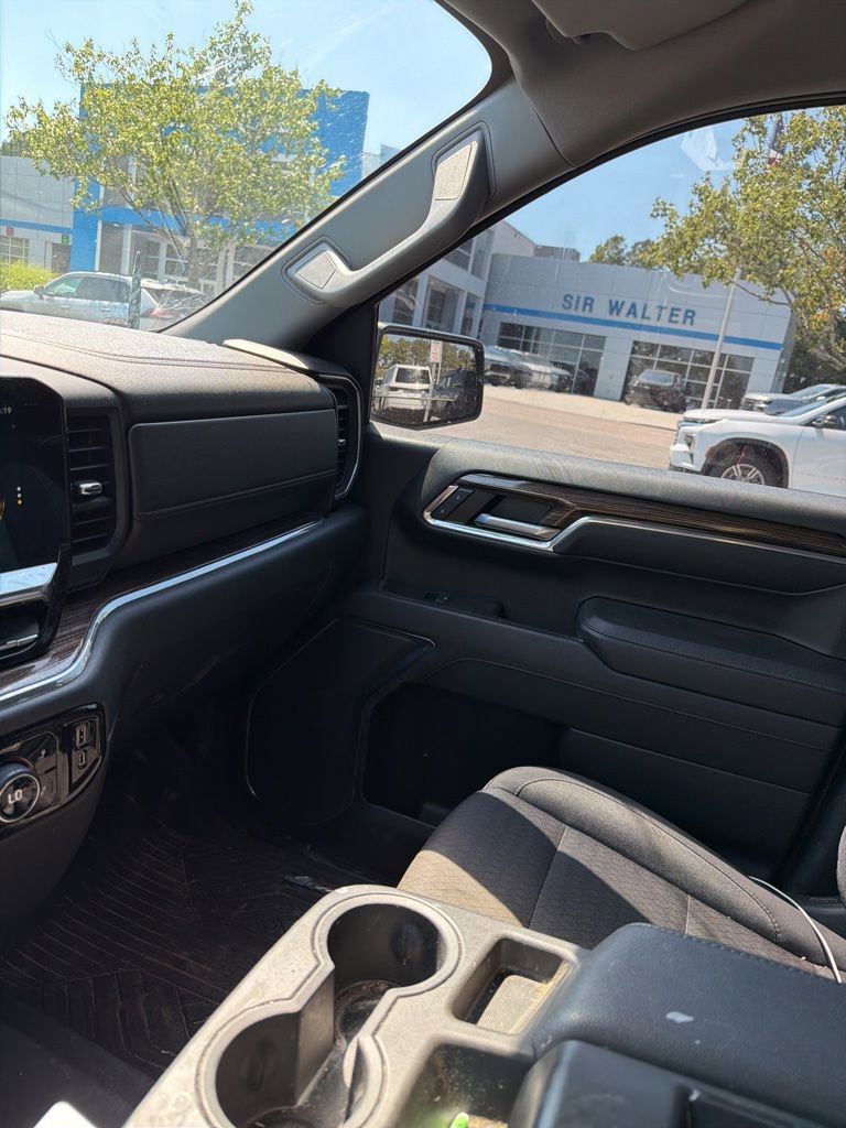 Used 2023 Chevrolet Silverado 1500 LT Trail Boss AWD/4WD image 34
