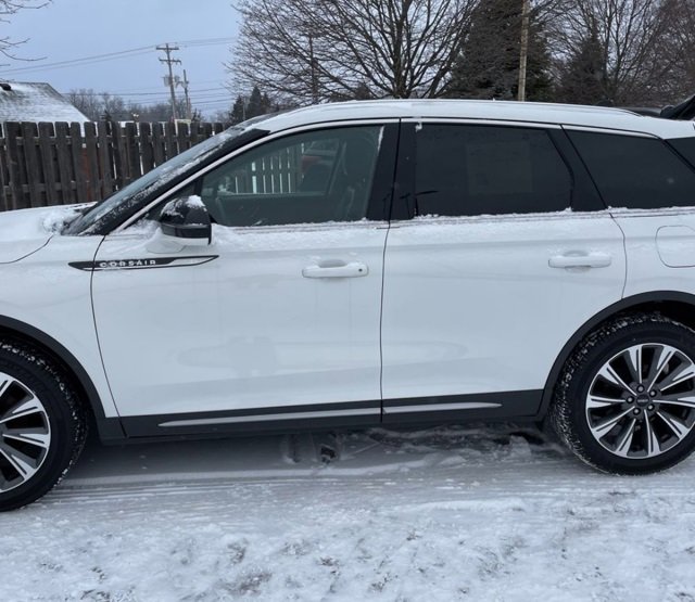 Used 2022 Lincoln Corsair Reserve w/ Elements Package image 3