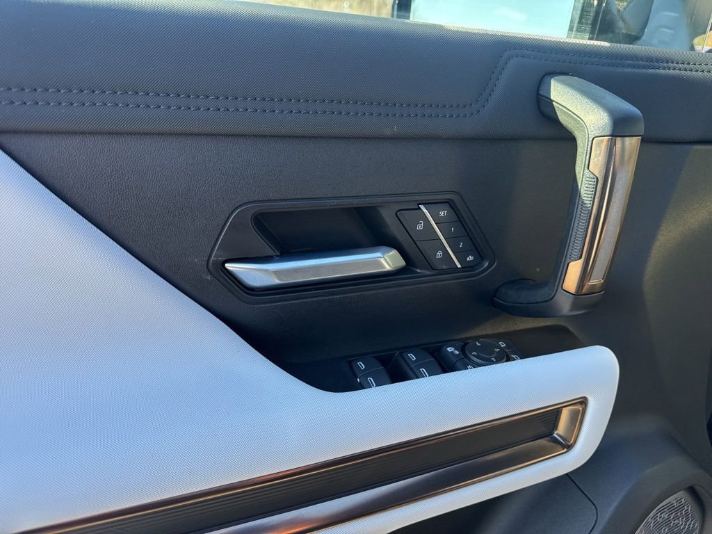 Used 2024 GMC Hummer EV 2X w/ Extreme Off-Road Package image 30