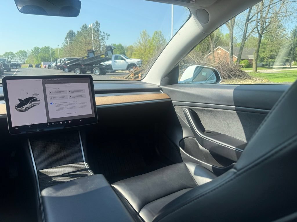 Used 2020 Tesla Model 3 Long Range AWD/4WD image 38
