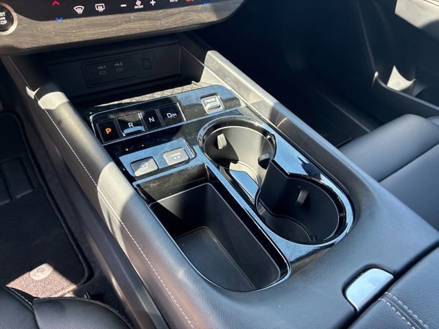 Used 2025 Nissan Murano SV FWD image 25