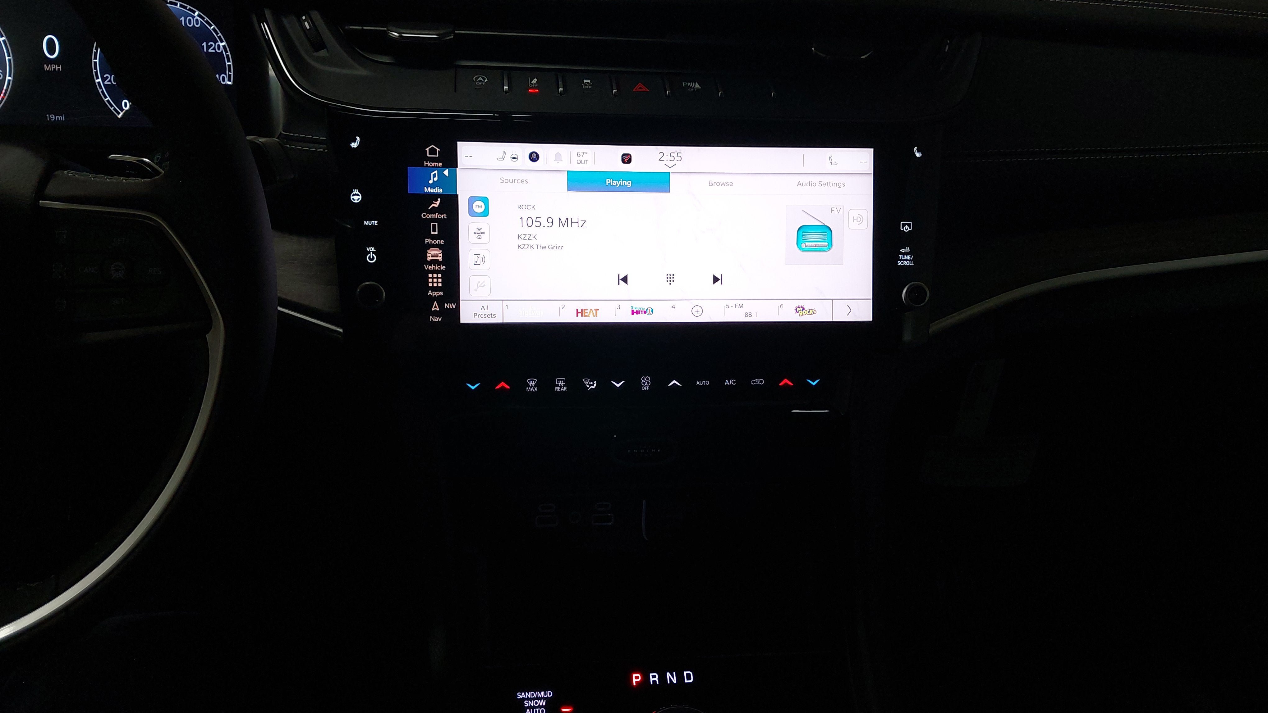 New 2027 Jeep Grand Cherokee Altitude AWD/4WD image 21