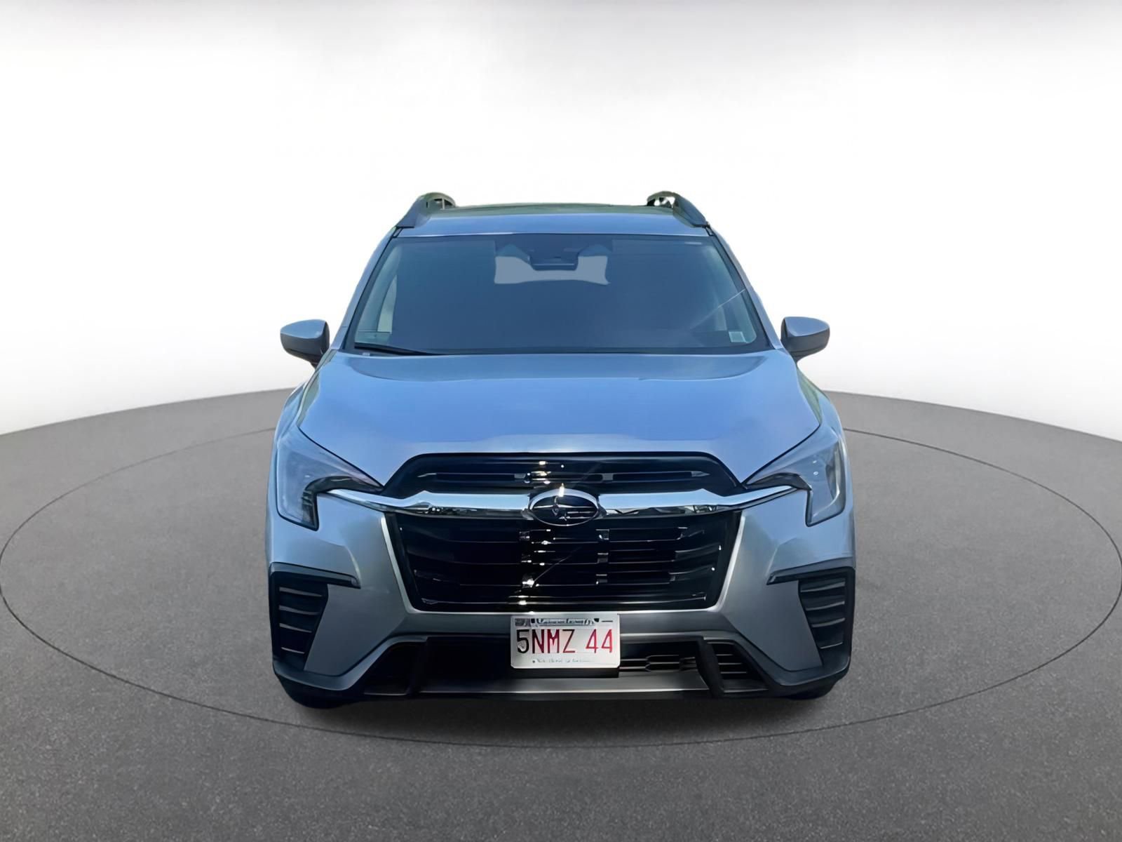 Used 2024 Subaru Ascent Premium w/ Convenience Package image 5