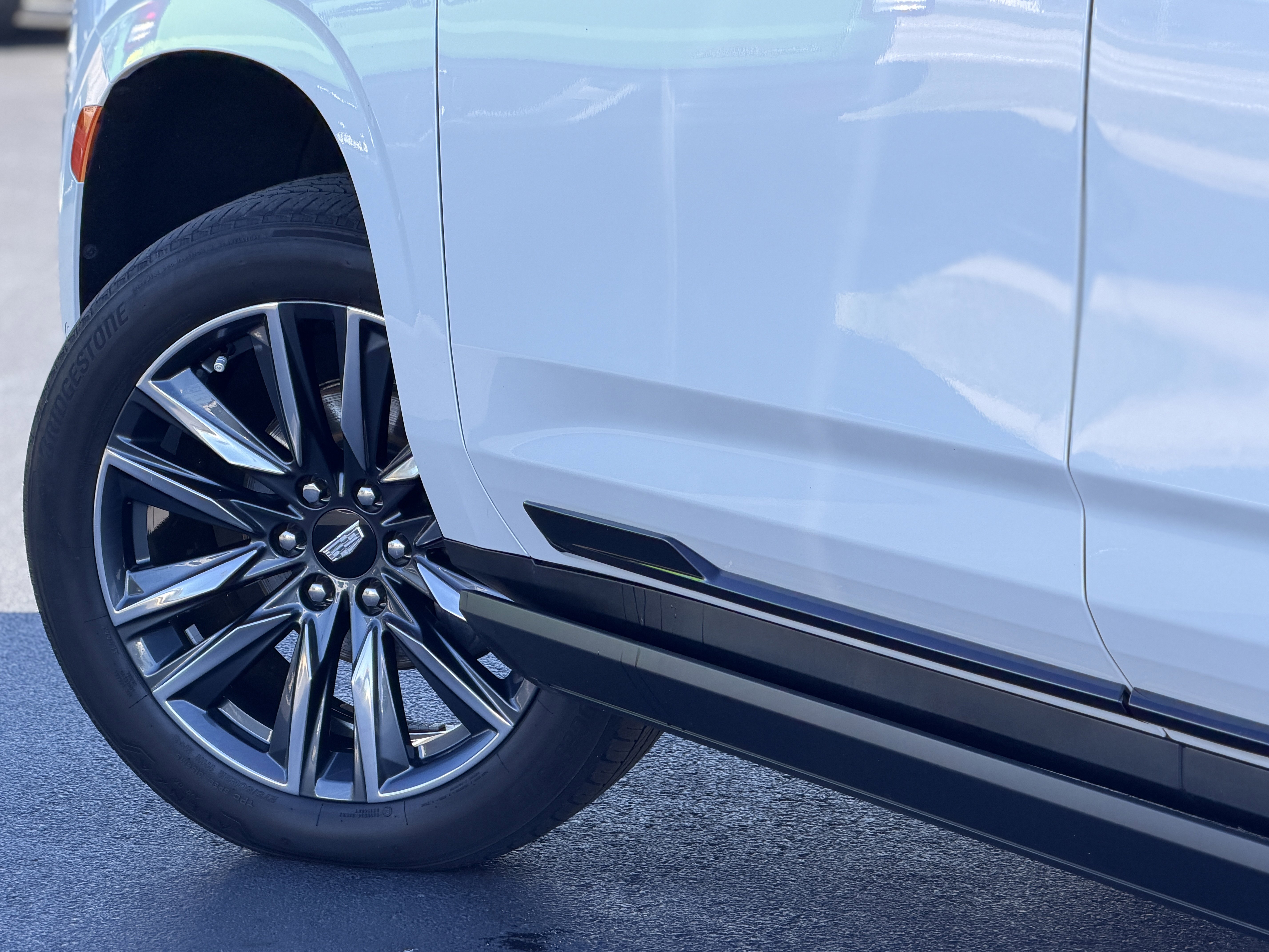 Used 2021 Cadillac Escalade ESV Sport Platinum image 7