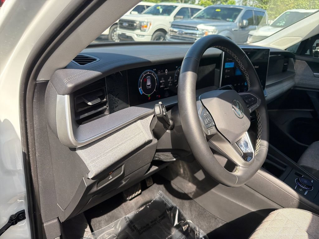 Used 2025 Volkswagen Tiguan S FWD image 20