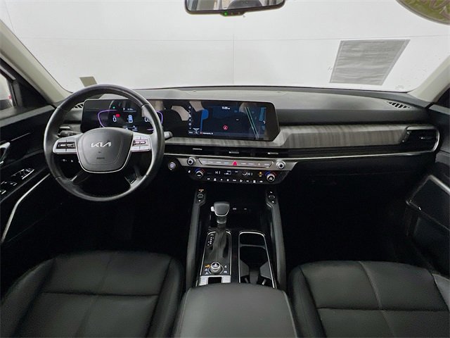 Used 2023 Kia Telluride EX w/ EX Captain's Chair Package image 24