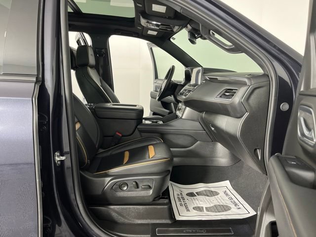 Used 2024 GMC Yukon XL AT4 w/ Technology Package AWD/4WD image 42