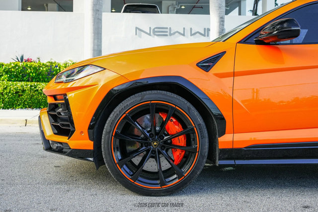 Used 2022 Lamborghini Urus image 4