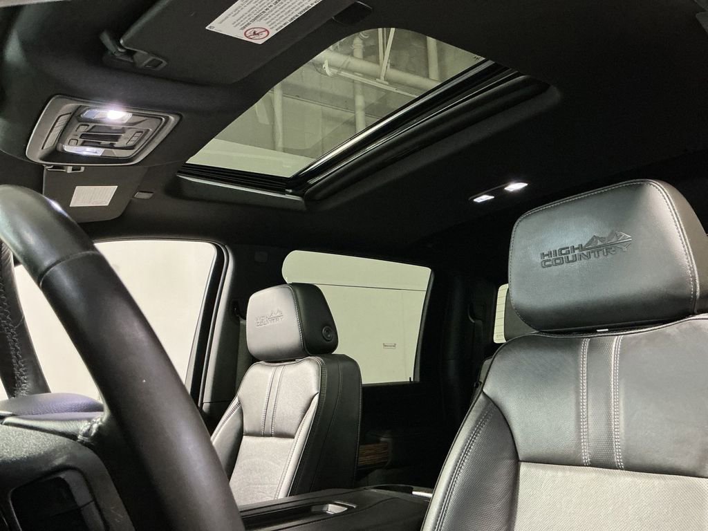 Used 2020 Chevrolet Silverado 3500 High Country image 31
