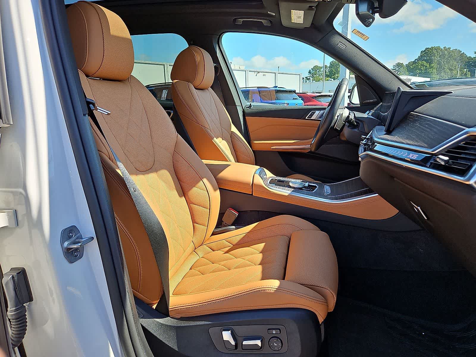 Used 2025 BMW X5 sDrive40i w/ Premium Package RWD image 35