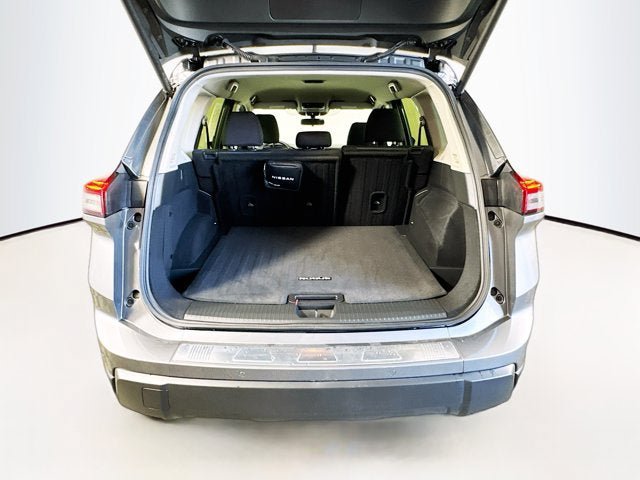 Certified 2026 Nissan Rogue SV AWD/4WD image 20