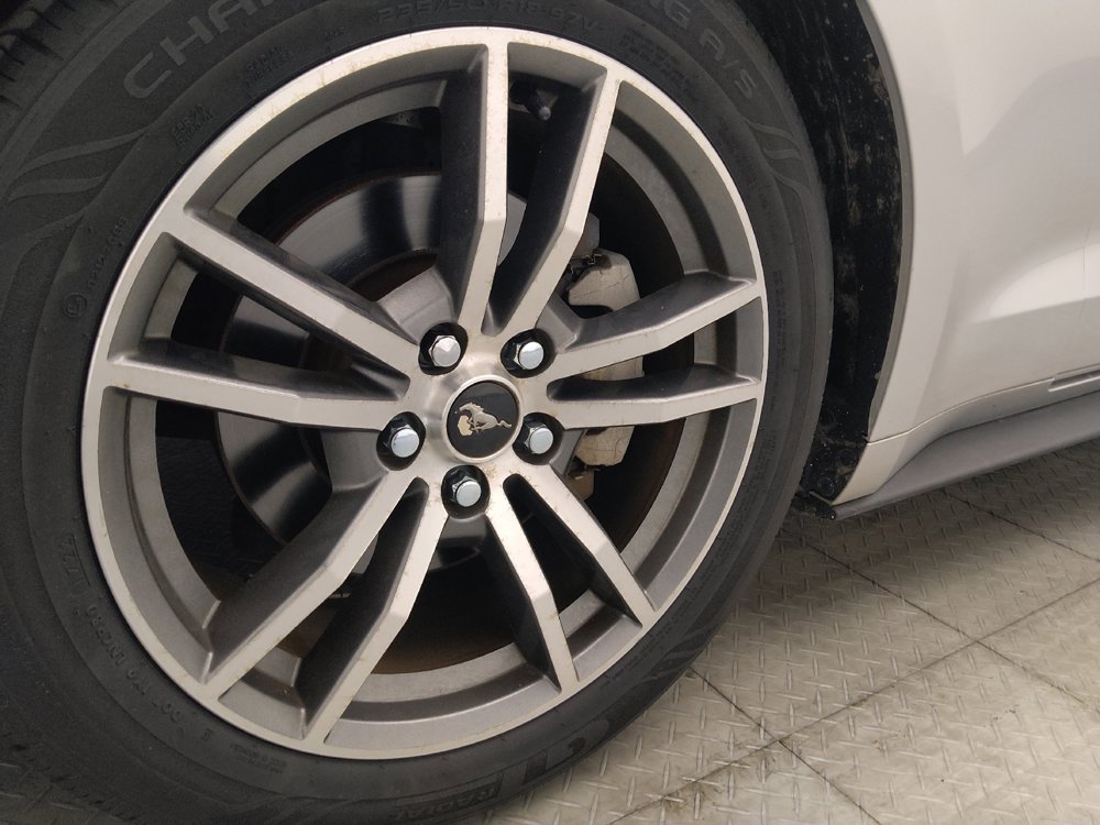 Used 2015 Ford Mustang Premium RWD image 31