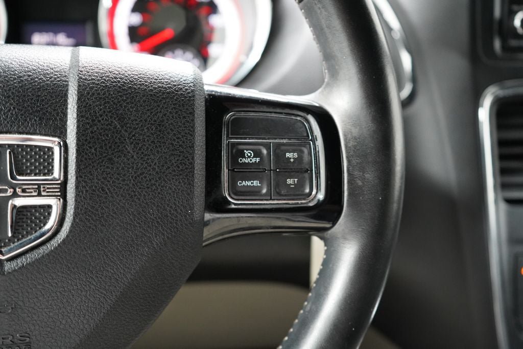 Used 2019 Dodge Grand Caravan SXT FWD image 26