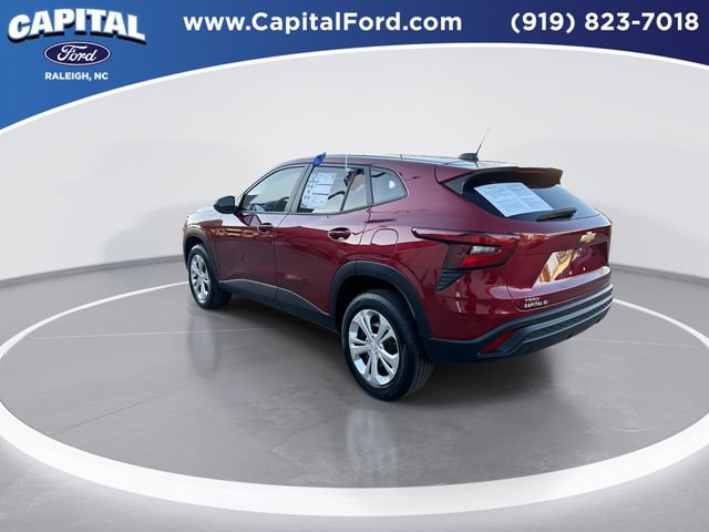 Used 2025 Chevrolet Trax LS image 6