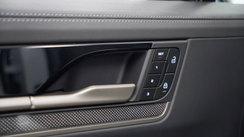 New 2025 Porsche Cayenne Turbo image 22