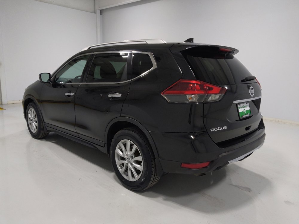 Used 2018 Nissan Rogue SV w/ Premium Package image 5
