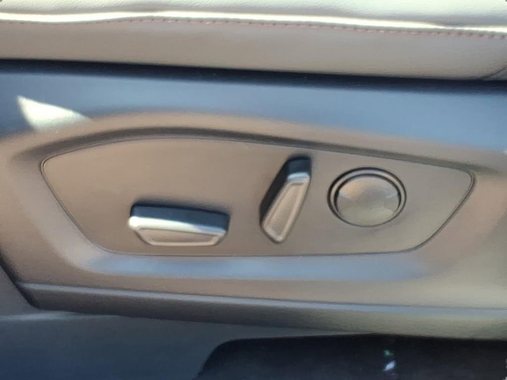 New 2026 Ford Explorer Active w/ Active Comfort Package image 18