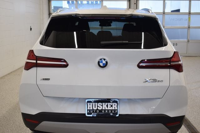 Used 2025 BMW X3 xDrive30i w/ Convenience Package AWD/4WD image 11